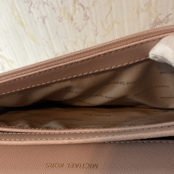 MICHAEL KORS BLUSH PINK WALLET CROSSBODY BAG PURSE - Picture 7 of 10